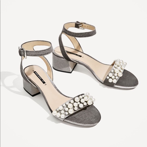 ZARA Grey Velvet Sandals with Pearl Appliqué - Picture 7 of 14